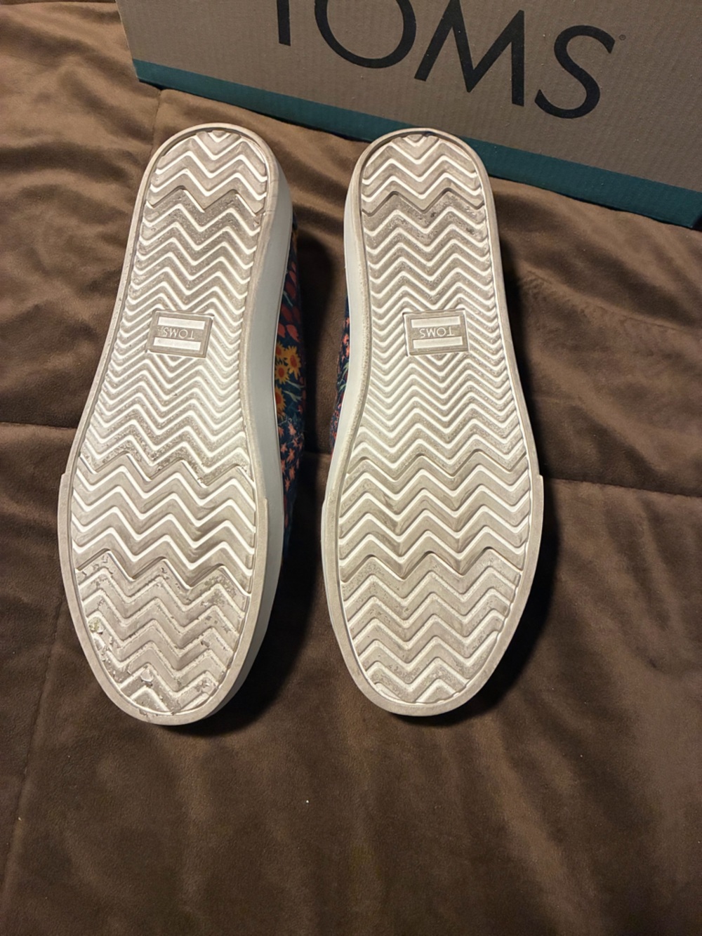 TOMS brand, size 7.5, alpagarta cupsole steel blue repreve flower fields/quilted - Picture 5 of 11